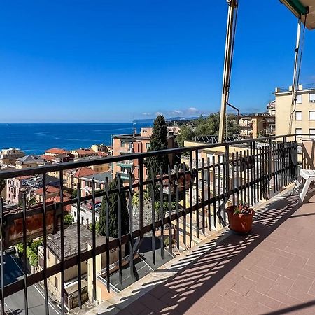 Grande Appartamento Vista Mare Varazze Exterior foto