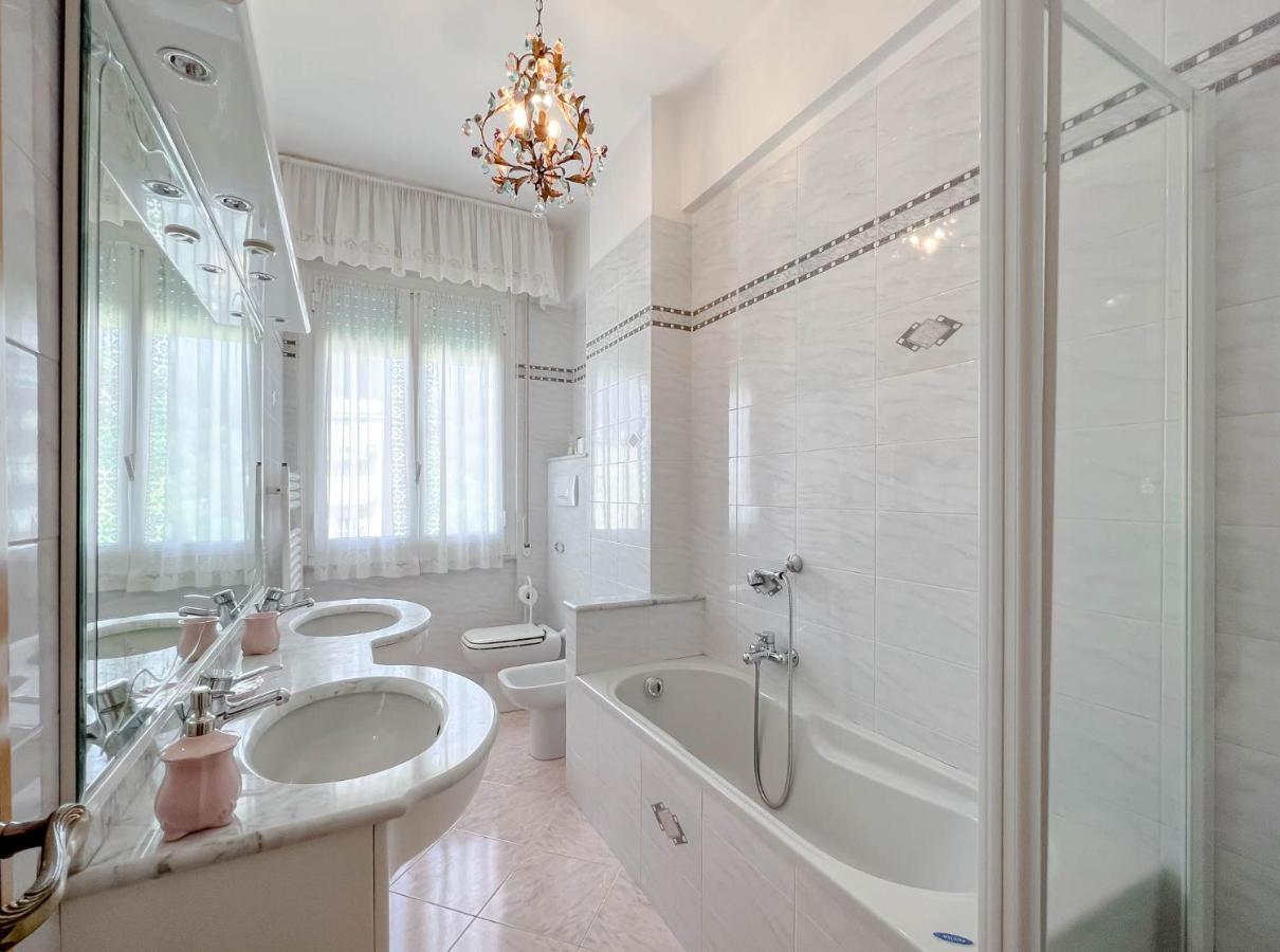 Grande Appartamento Vista Mare Varazze Exterior foto